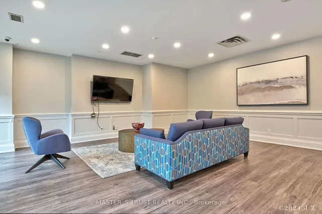 Additional property image - 28 Harrison Garden Blvd Unit 511