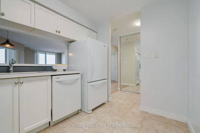 Additional property image - 1700 Eglinton Ave Unit 803