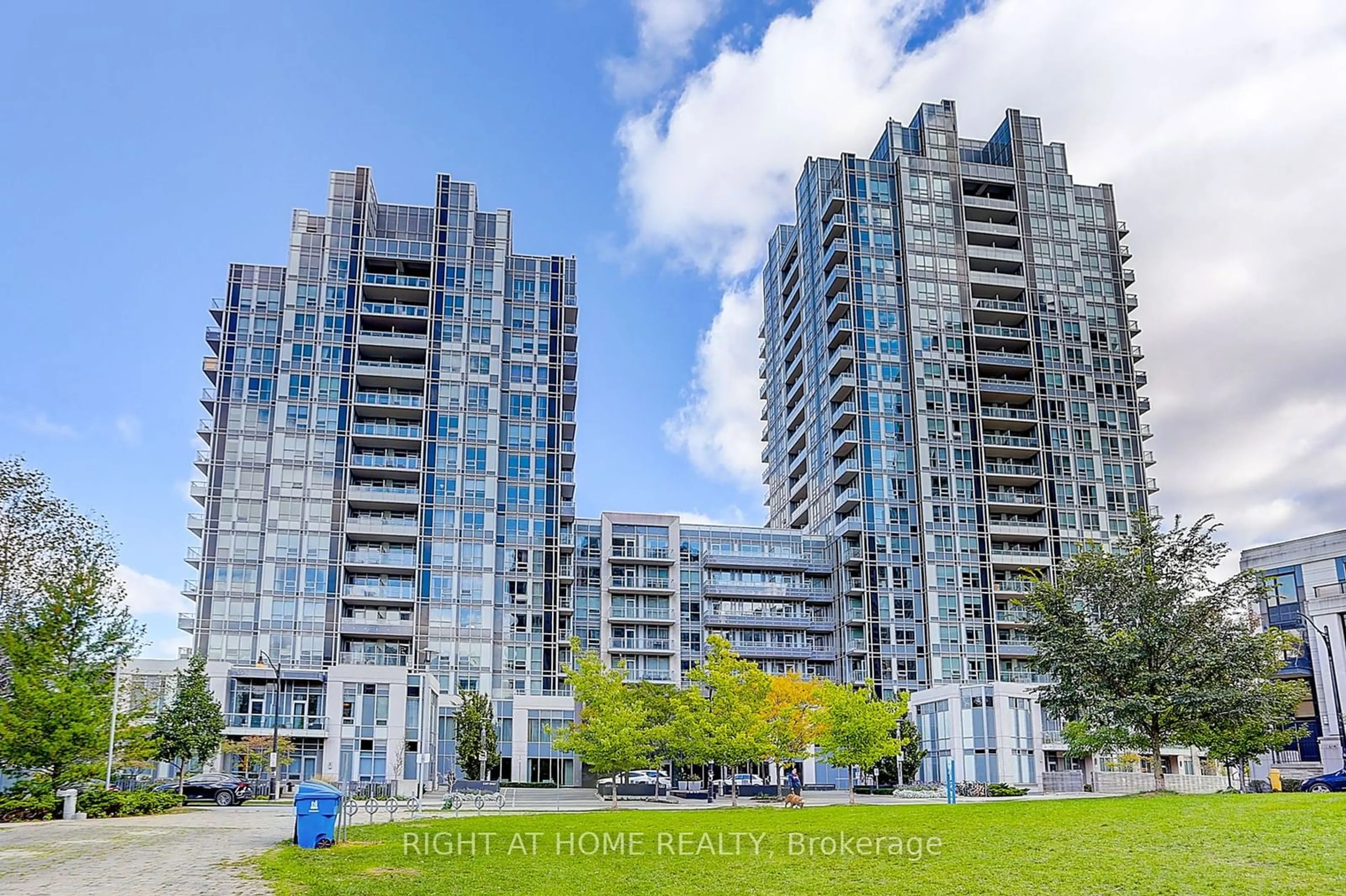 A pic from exterior of the house or condo, the view of city buildings for 120 Harrison Garden Blvd #514, Toronto Ontario M2N 0H1