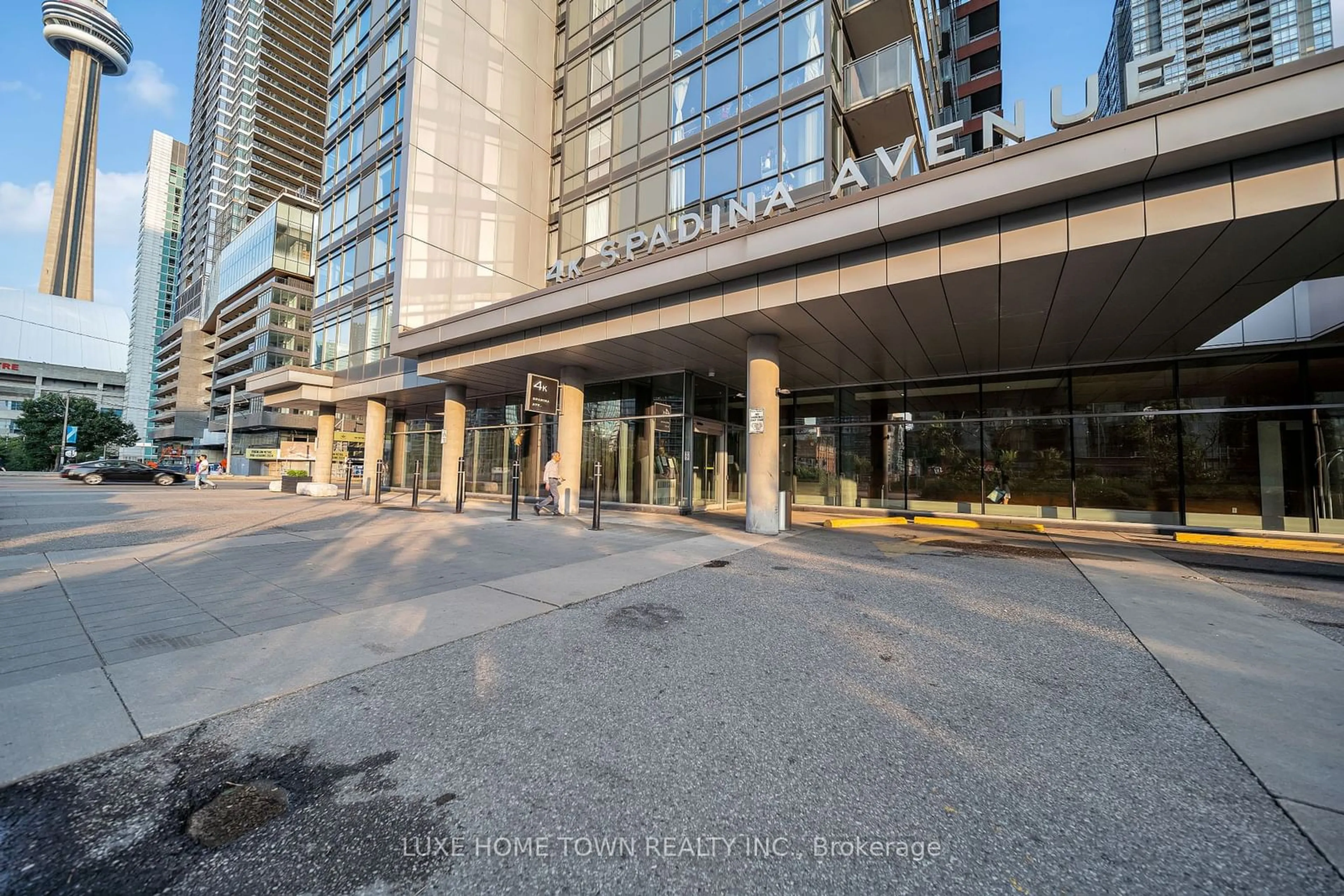 A pic from exterior of the house or condo, the street view for 4K Spadina Ave #711, Toronto Ontario M5V 3Y9