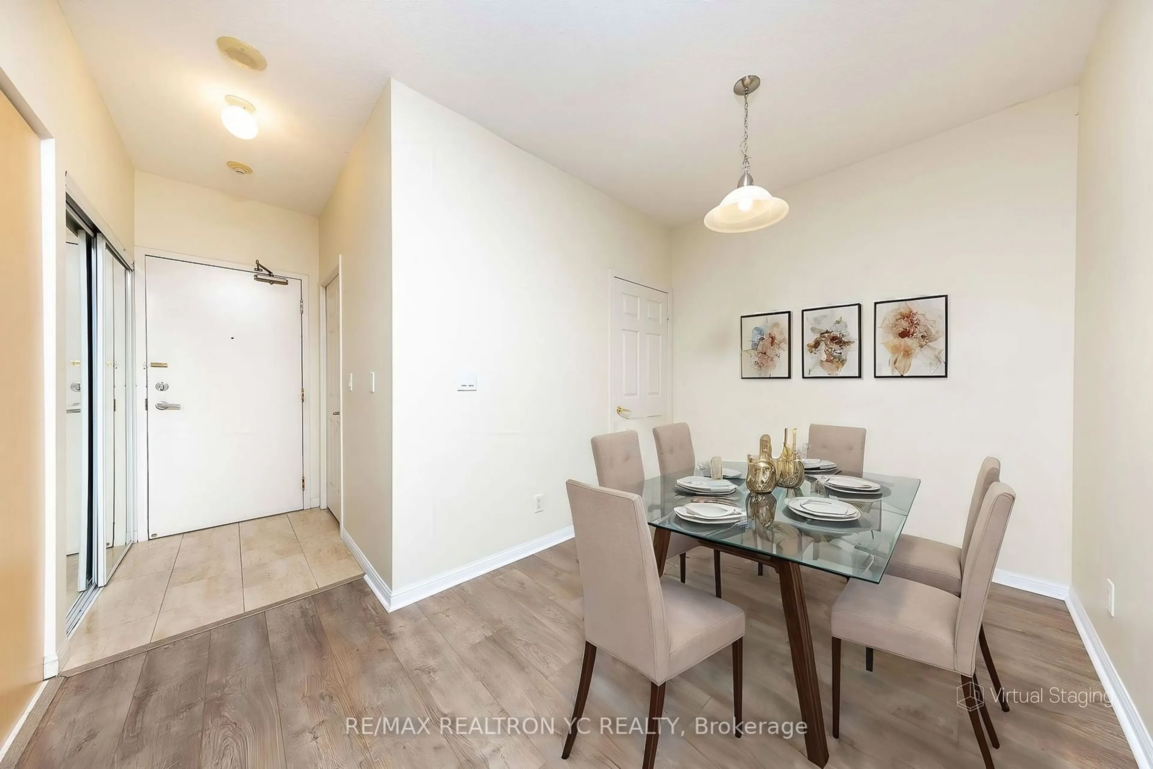 Dining room, wood floors for 5940 Yonge St #PH16, Toronto Ontario M2M 4M6