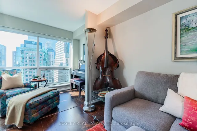 Additional property image - 10 Queens Quay Unit 2006