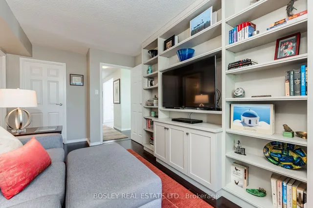 Additional property image - 10 Queens Quay Unit 2006