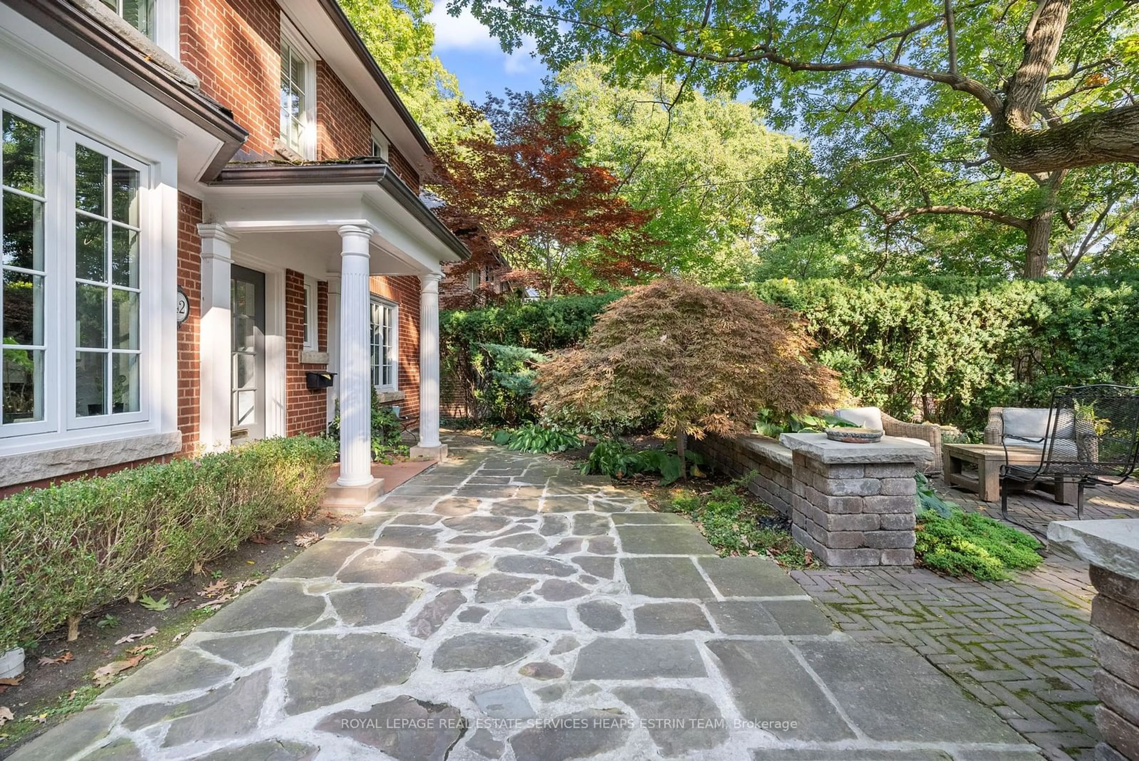 Patio, the fenced backyard for 42 Old Bridle Path, Toronto Ontario M4T 1A7