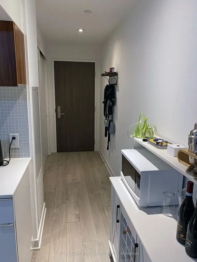 Additional property image - 185 Roehampton Ave Unit 201