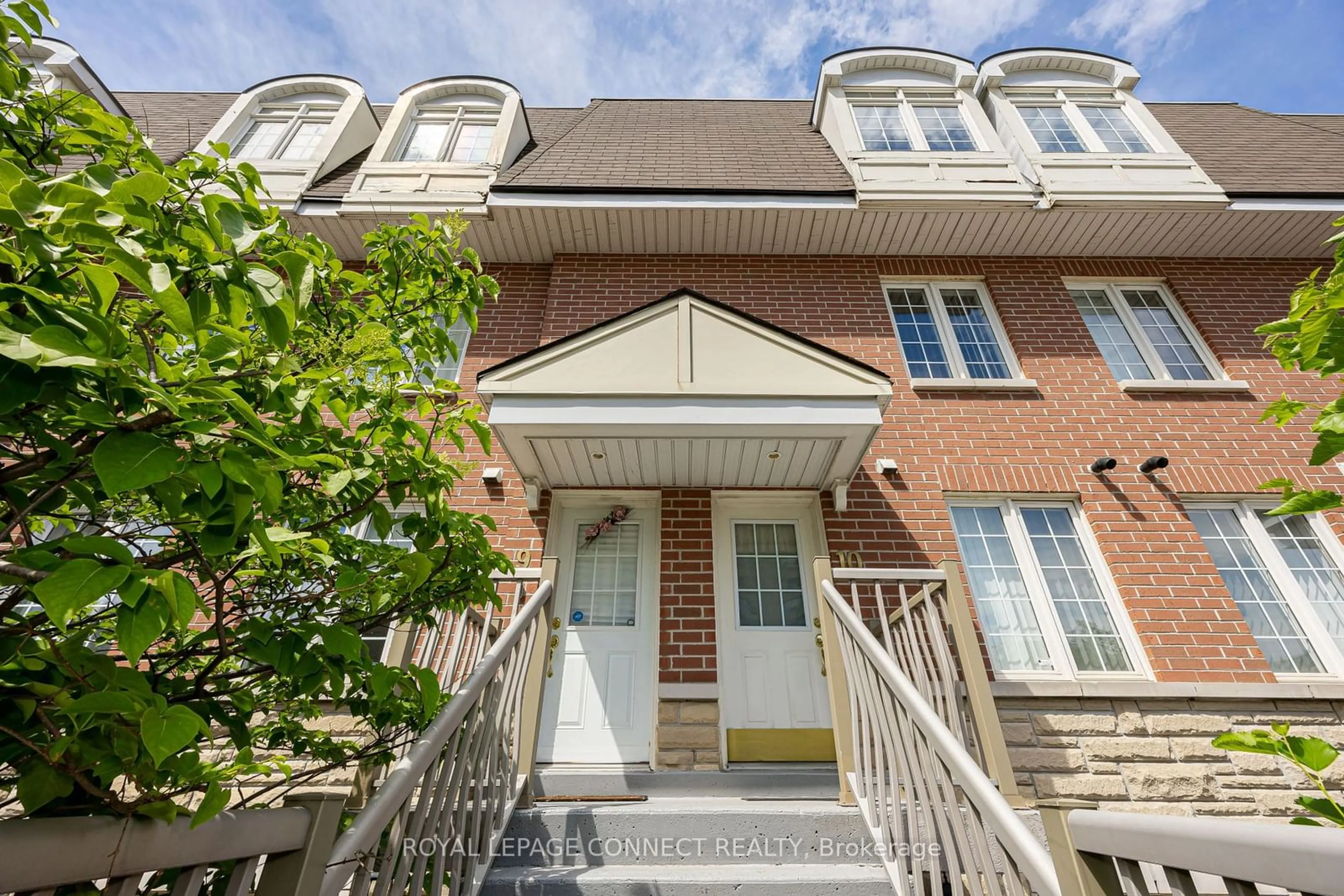 A pic from exterior of the house or condo, cottage for 55 Cedarcroft Blvd #9, Toronto Ontario M2R 3Y1