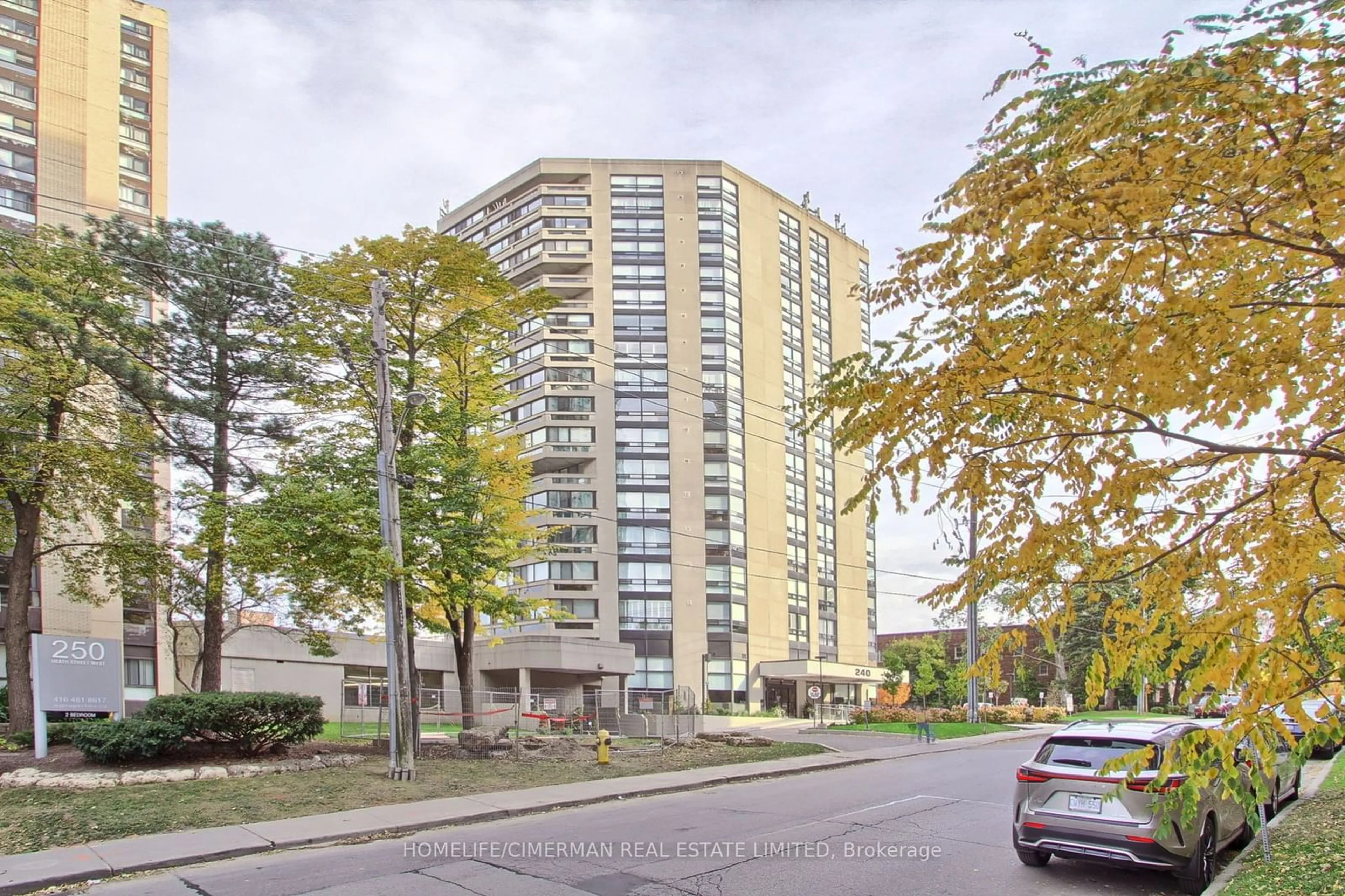 A pic from exterior of the house or condo, the street view for 240 Heath St #204, Toronto Ontario M5P 3L5