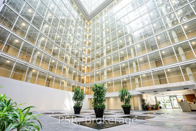 Additional property image - 650 Queens Quay Unit 921