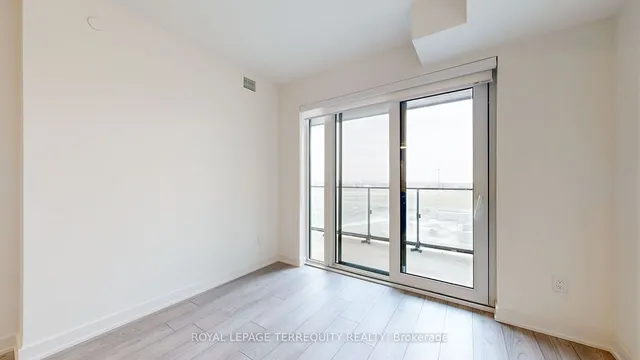 Additional property image - 8 Tippett Rd Unit 809