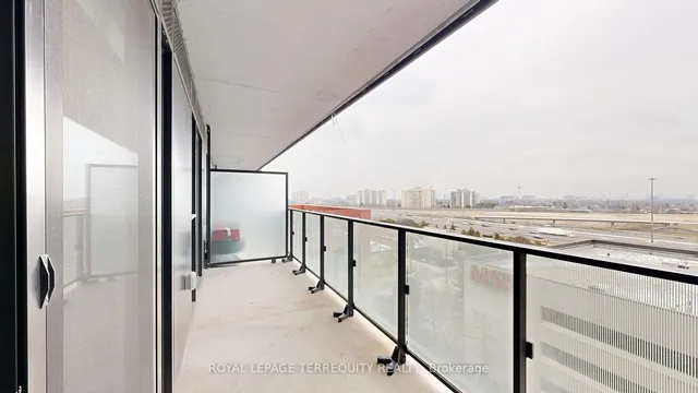 Additional property image - 8 Tippett Rd Unit 809