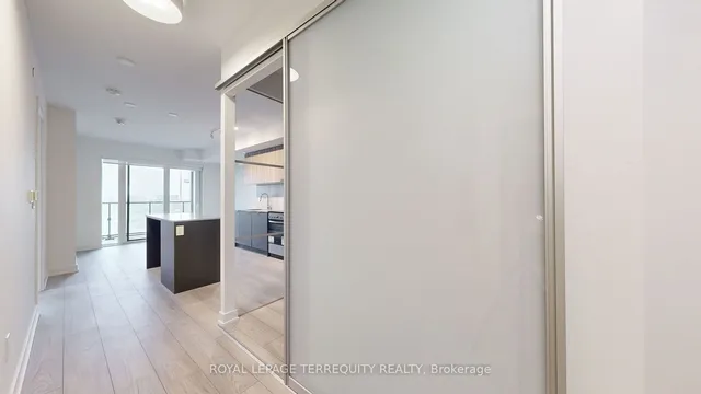Additional property image - 8 Tippett Rd Unit 809