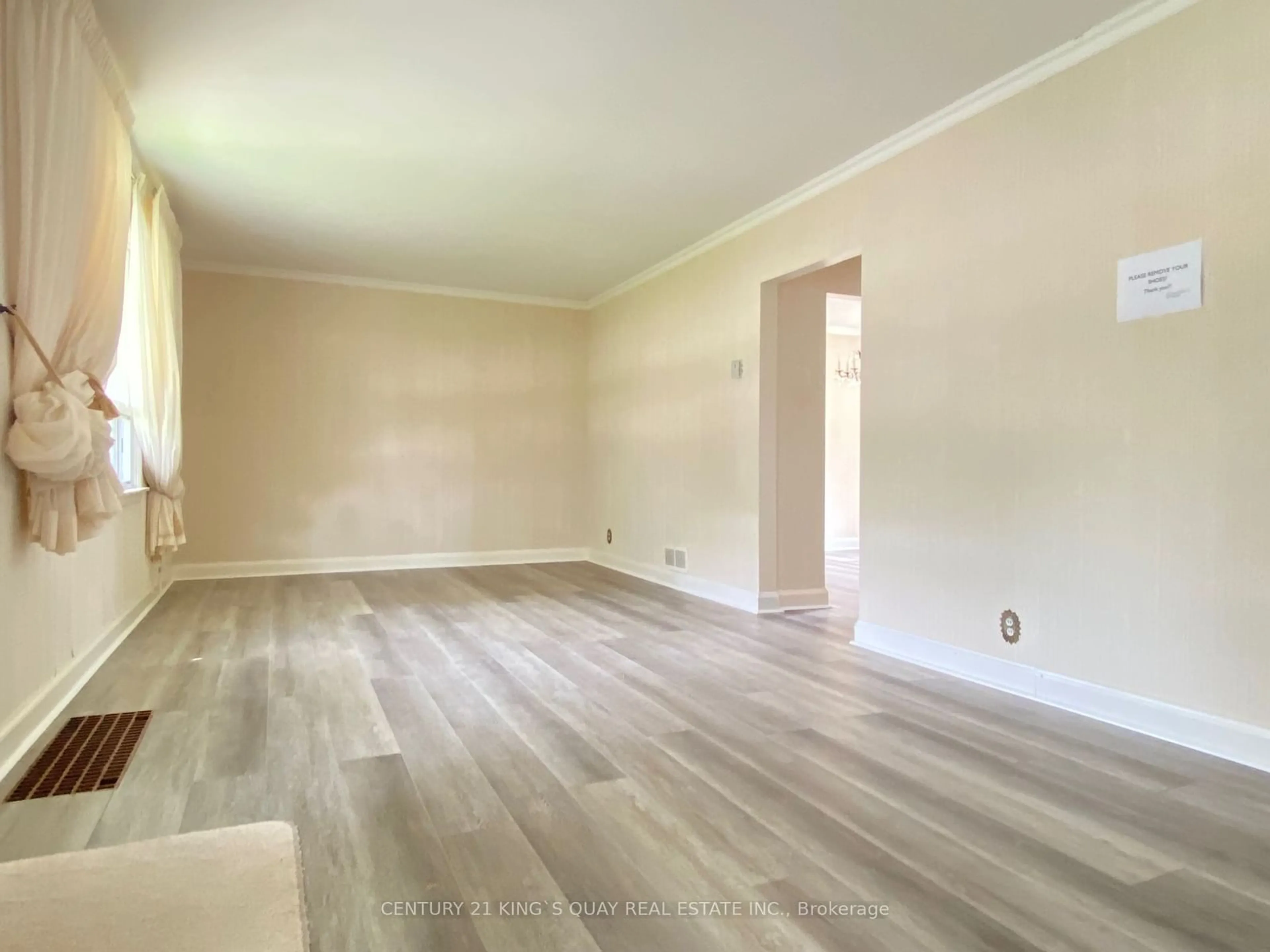 A pic of a room, wood floors for 60 Northwood Dr, Toronto Ontario M2M 2K1