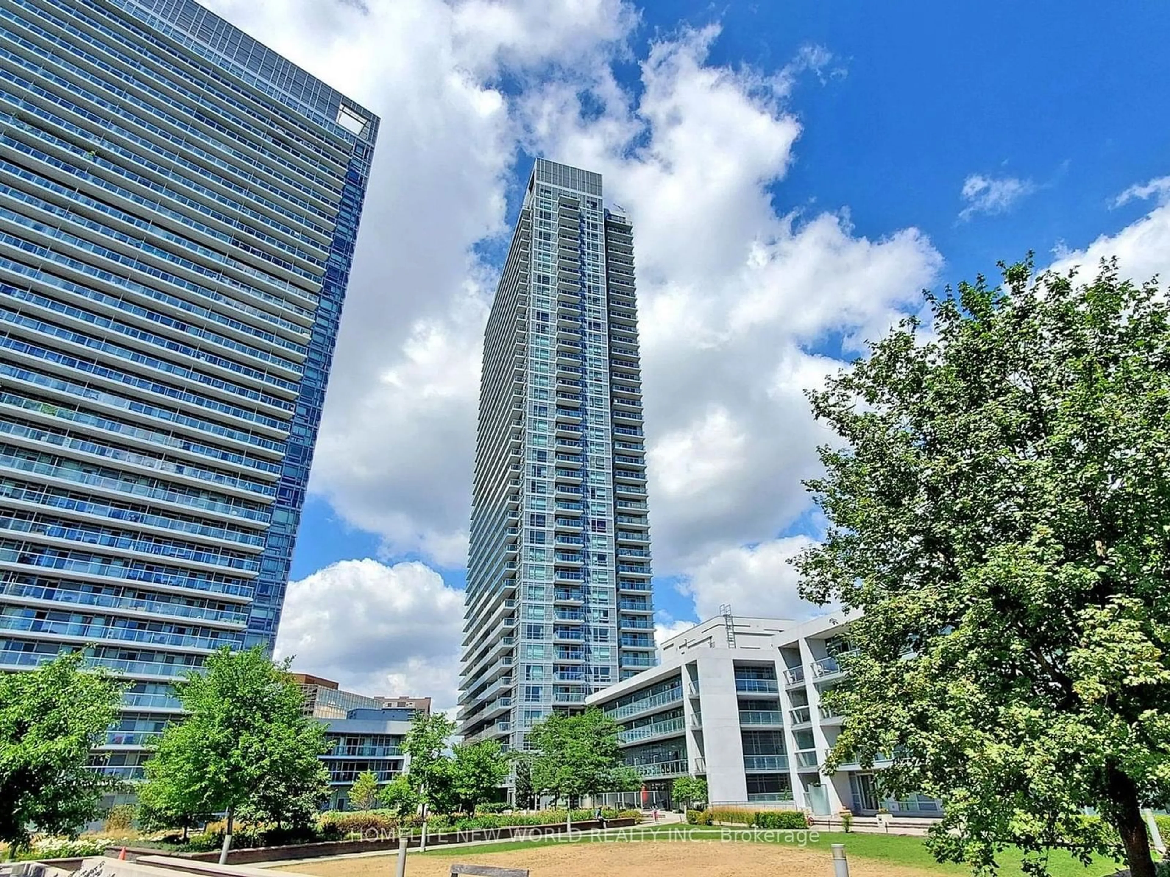 A pic from exterior of the house or condo, the view of city buildings for 2015 Sheppard Ave #507, Toronto Ontario M2J 0B3