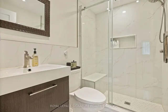 Additional property image - 96 Carnival Crt