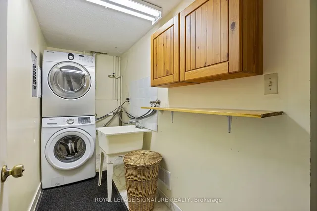 Additional property image - 96 Carnival Crt