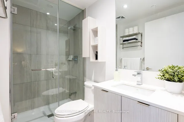 Additional property image - 195 Redpath Ave Unit 3612