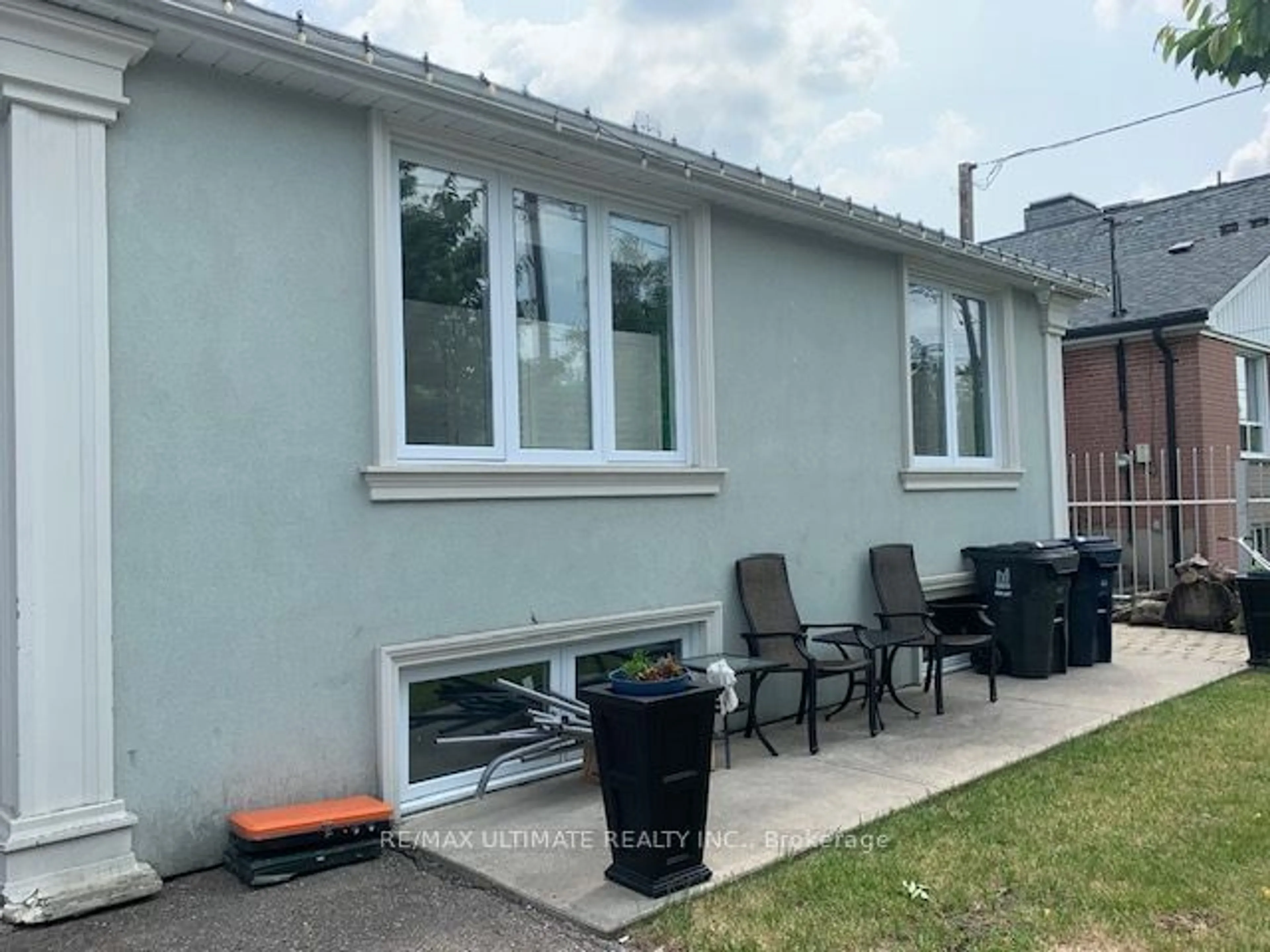 Patio, the front or back of building for 257 PATRICIA Ave, Toronto Ontario M2M 1J7