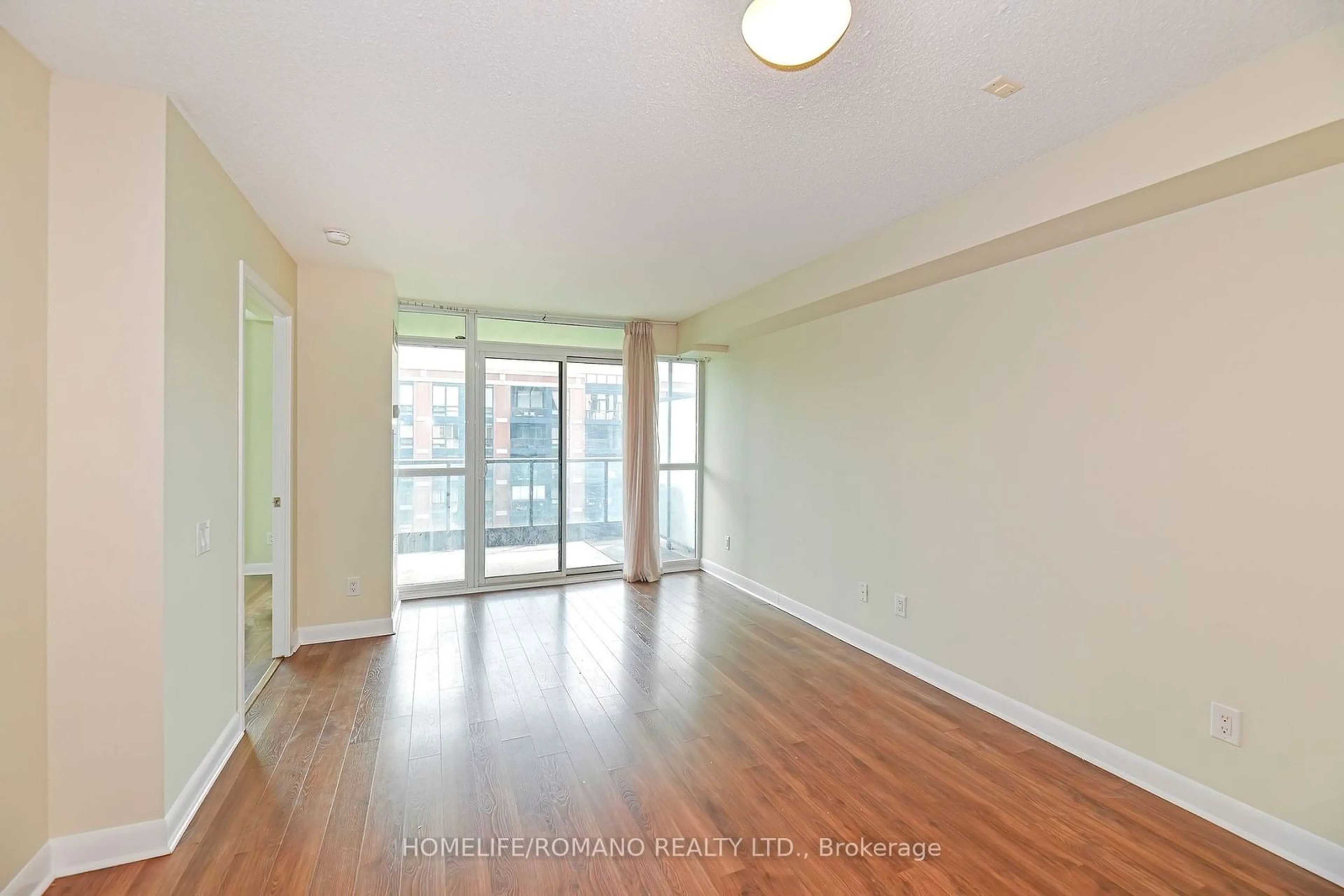 Indoor entryway, wood floors for 525 Wilson Ave #834, Toronto Ontario M3H 0A7