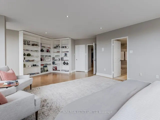 Additional property image - 15 Mcmurrich St Unit 1502