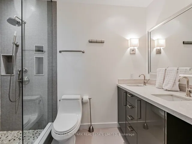 Additional property image - 15 Mcmurrich St Unit 1502