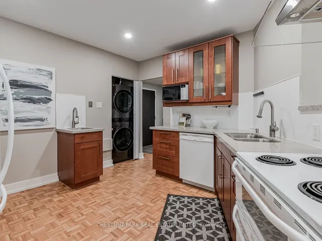 Additional property image - 15 Mcmurrich St Unit 1502