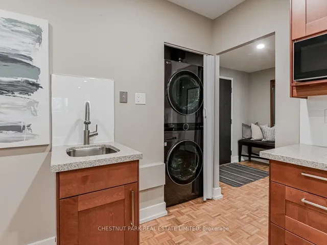 Additional property image - 15 Mcmurrich St Unit 1502