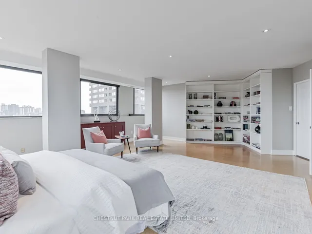 Additional property image - 15 Mcmurrich St Unit 1502