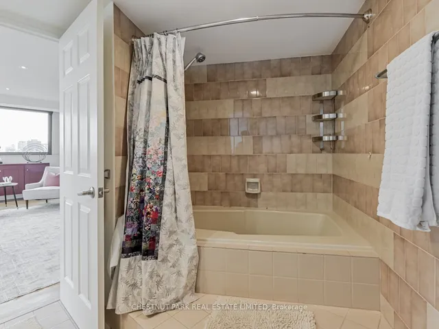 Additional property image - 15 Mcmurrich St Unit 1502