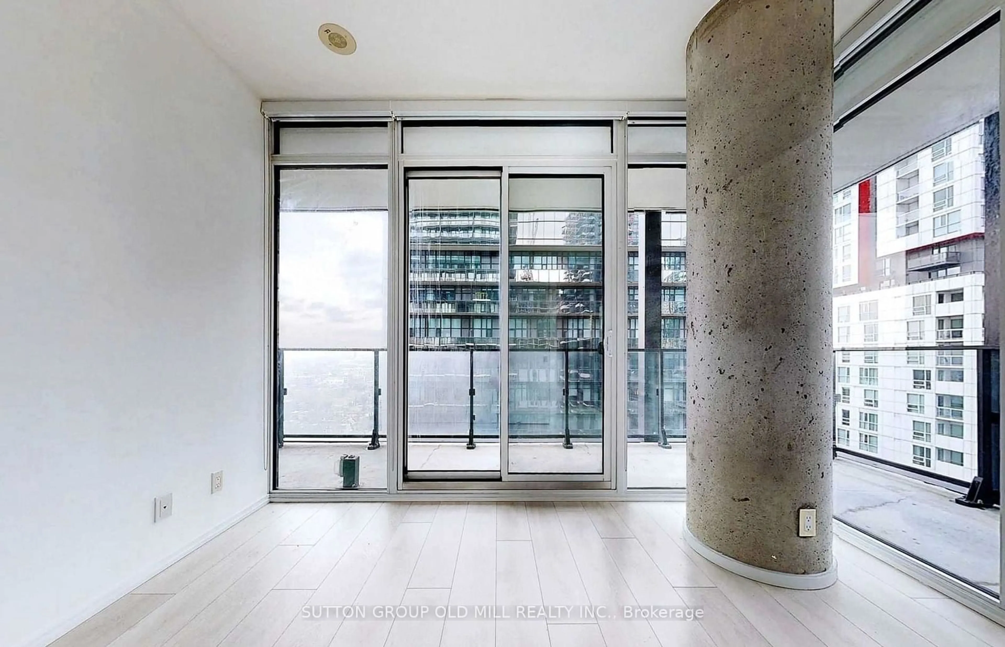 Other indoor space, cement floor for 125 Peter St #2308, Toronto Ontario M5V 2G9