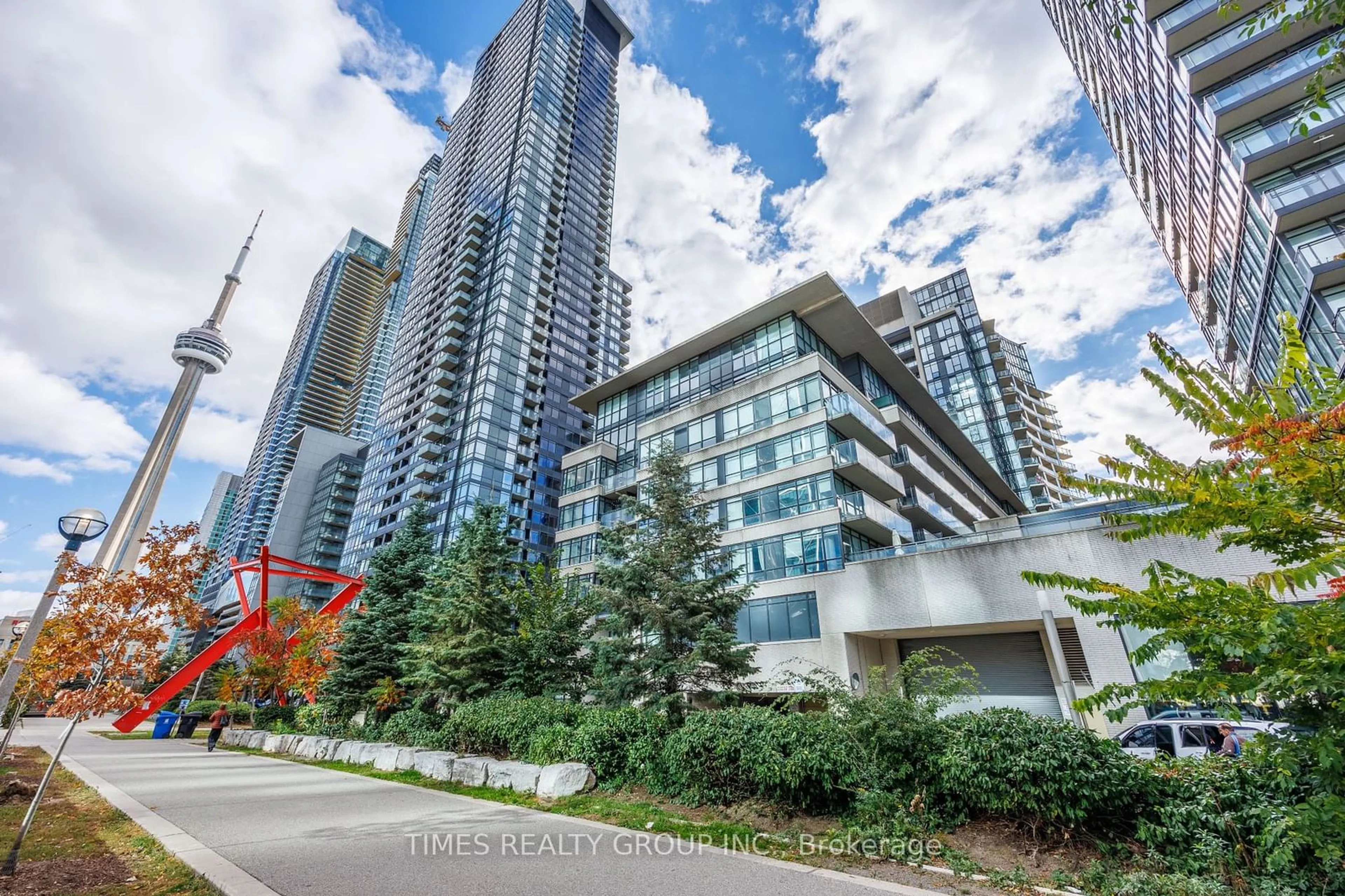 A pic from exterior of the house or condo, the view of city buildings for 8 Telegram Mews #622, Toronto Ontario M5V 3Z5