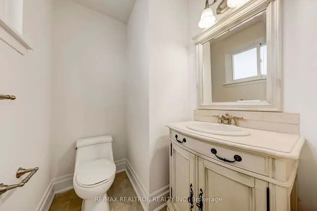 Additional property image - 16 Wyvern Rd