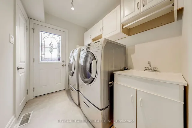 Additional property image - 16 Wyvern Rd