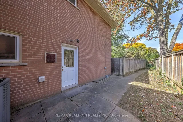 Additional property image - 16 Wyvern Rd