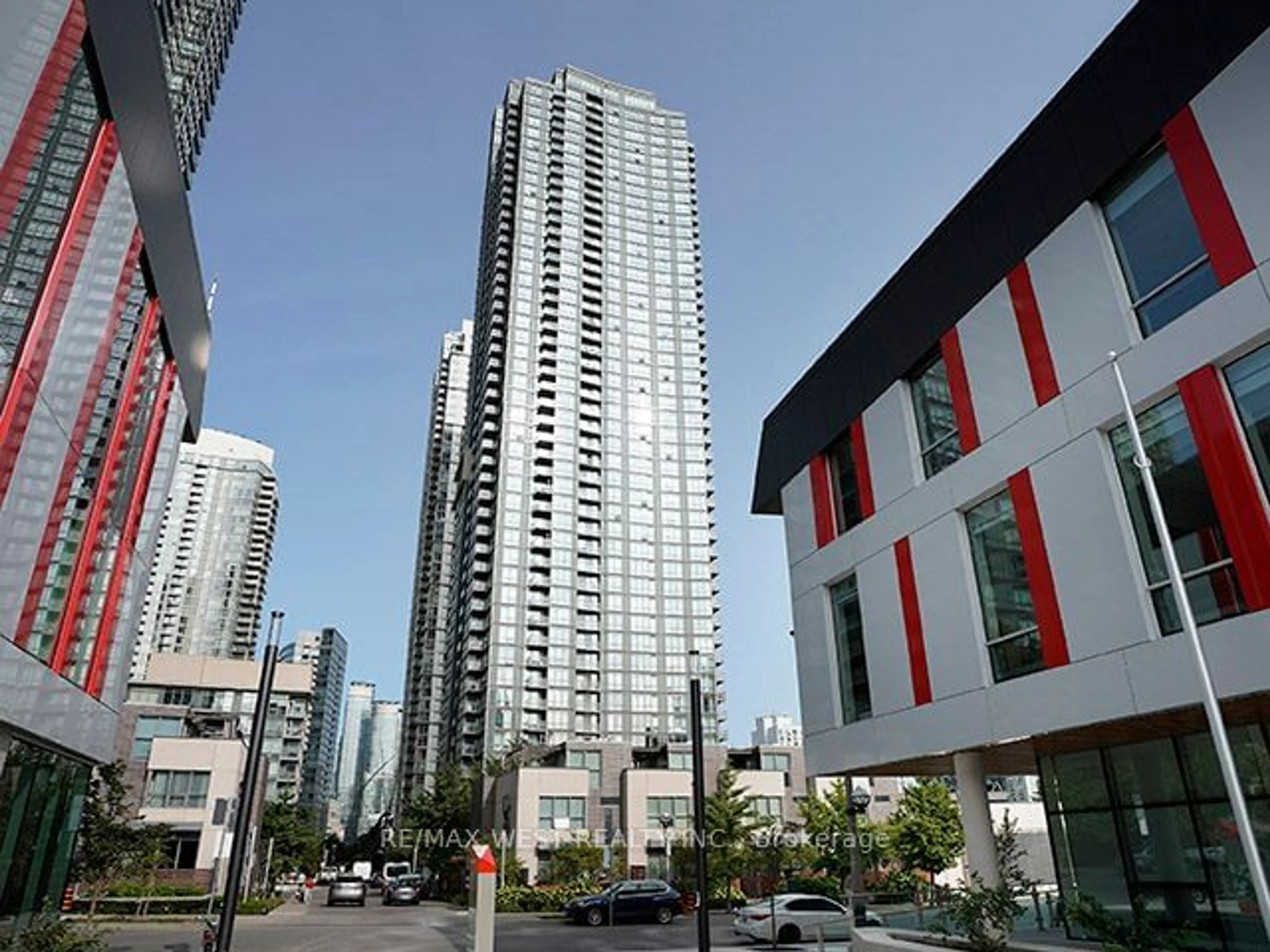 A pic from exterior of the house or condo, the view of city buildings for 11 Brunel Crt #502, Toronto Ontario M5V 3Y3