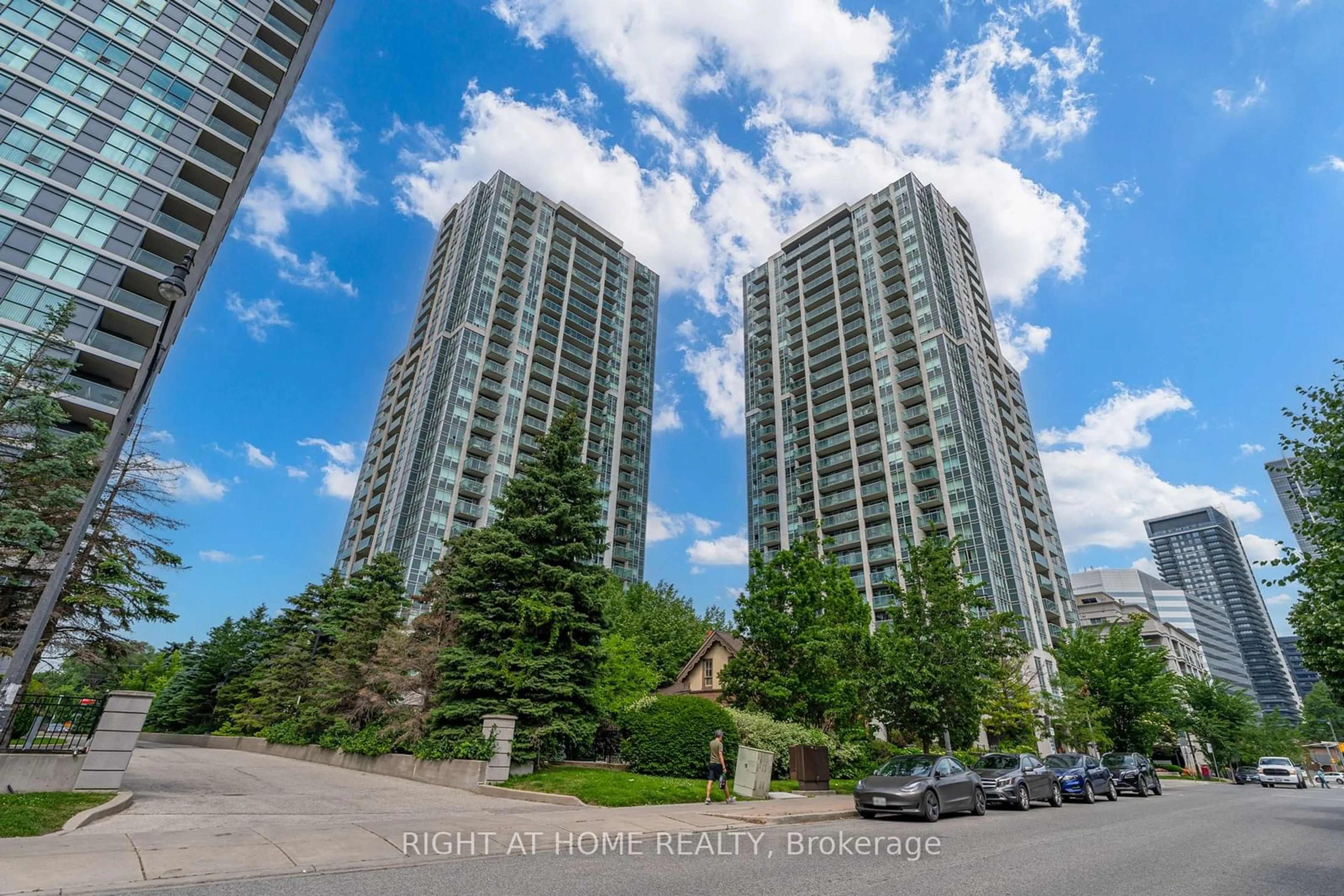 A pic from exterior of the house or condo, the front or back of building for 18 Harrison Garden Blvd #1109, Toronto Ontario M2N 7J7