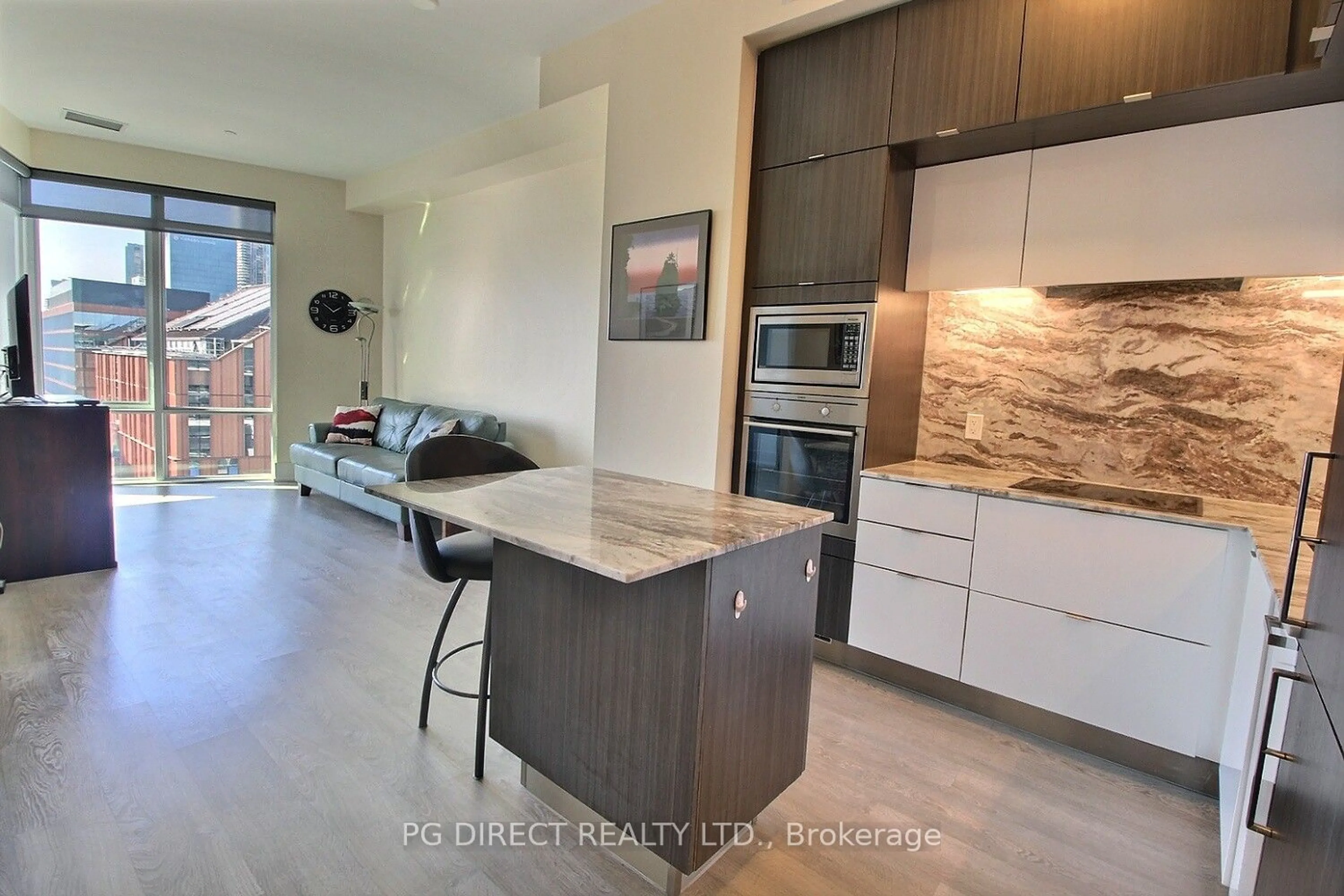 Open concept kitchen for 15 Merchants Wharf #1236, Toronto Ontario M5A 0N8