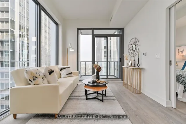 Additional property image - 8 Cumberland St Unit 4902