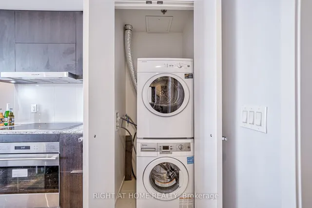 Additional image 26 of 1 Bloor St Unit 4707