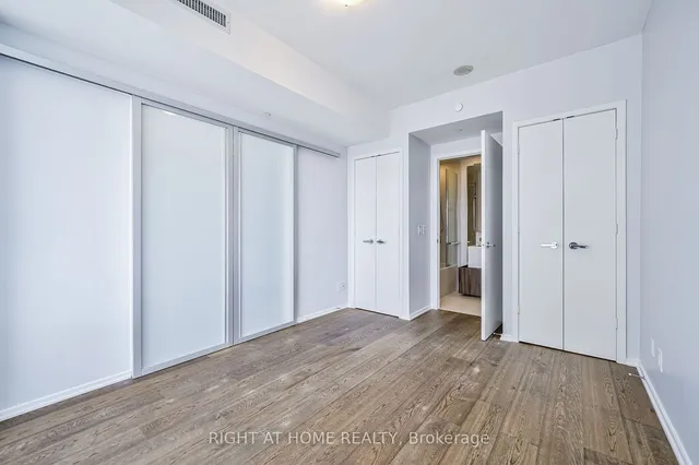 Additional image 19 of 1 Bloor St Unit 4707