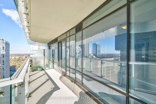Additional image 12 of 1 Bloor St Unit 4707