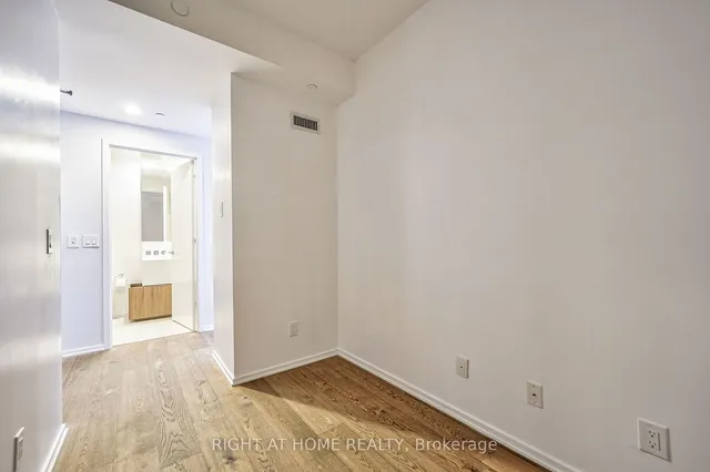 Additional image 32 of 1 Bloor St Unit 4707