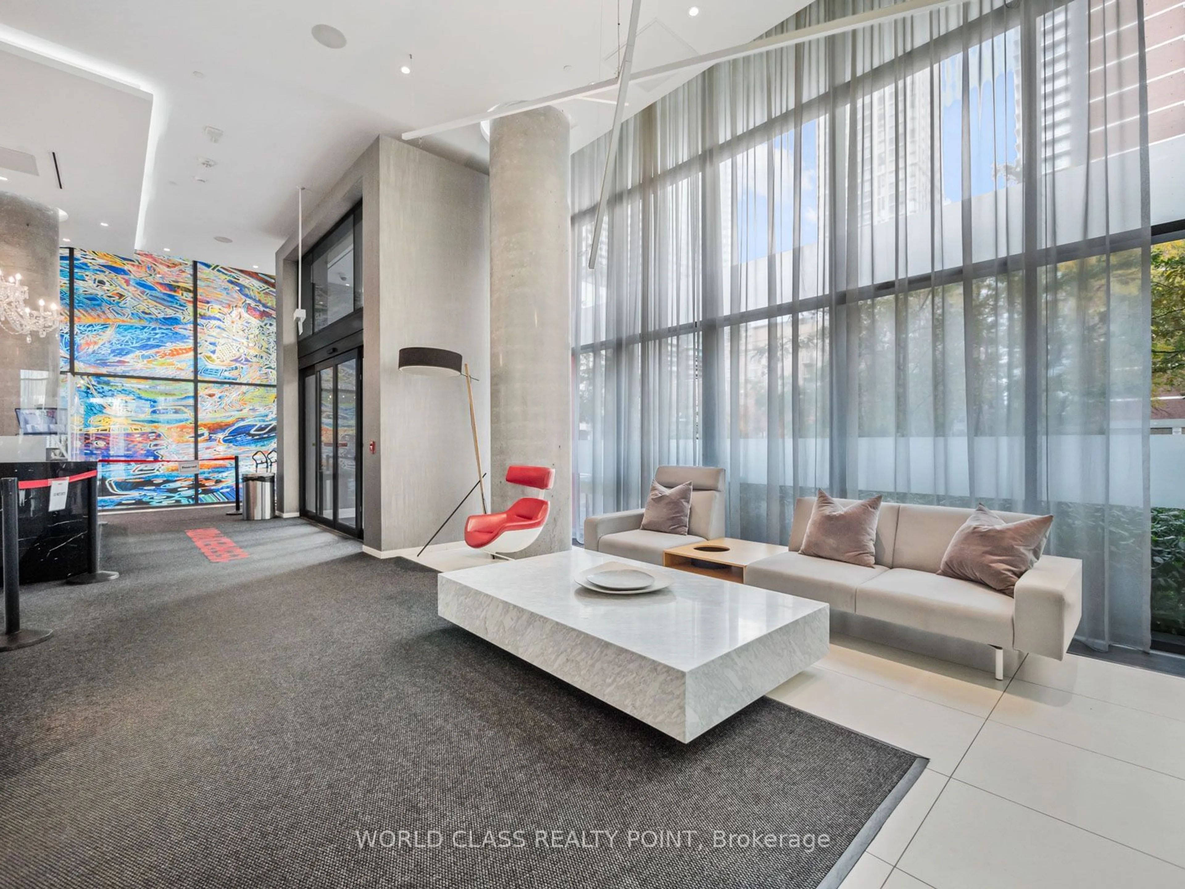 Indoor lobby, cement floor for 185 Roehampton Ave #208, Toronto Ontario M4P 0C6