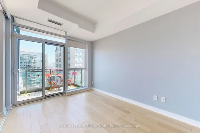 Additional property image - 1171 Queen St Unit 1508