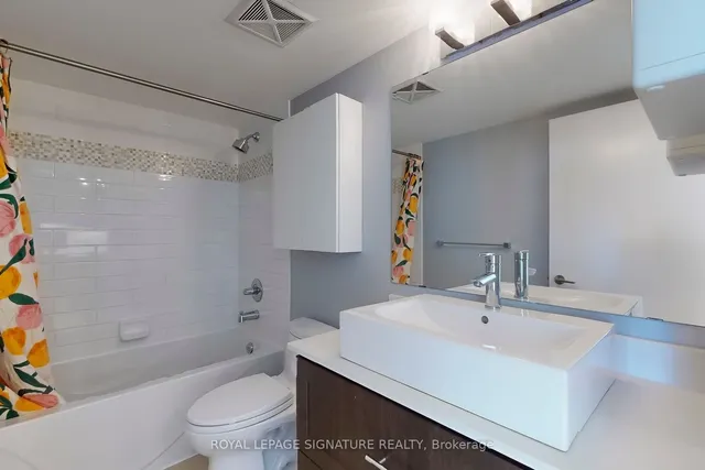 Additional property image - 1171 Queen St Unit 1508