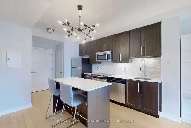 Additional property image - 1171 Queen St Unit 1508