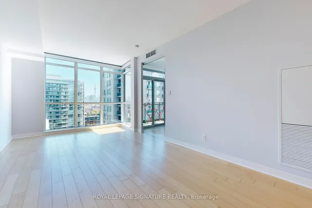 Additional property image - 1171 Queen St Unit 1508