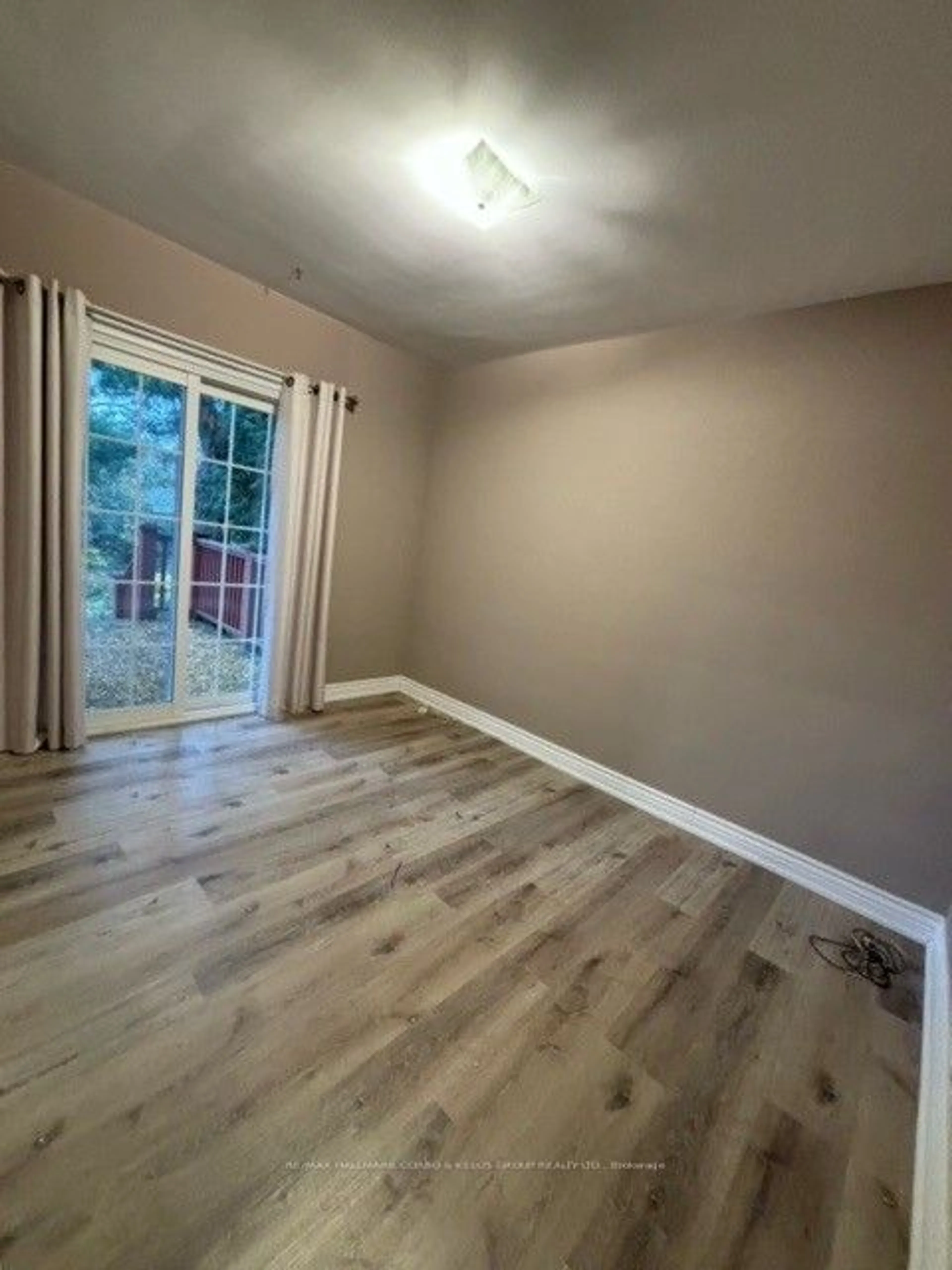 A pic of a room, wood floors for 7 Calderon Cres, Toronto Ontario M2R 2E4