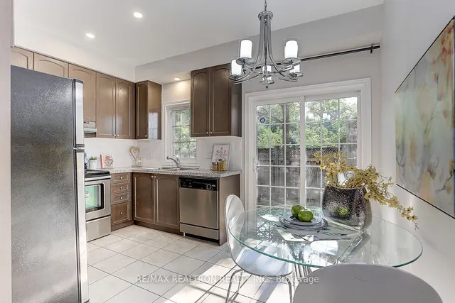 Additional property image - 169 Finch Ave Unit H