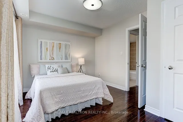 Additional property image - 169 Finch Ave Unit H
