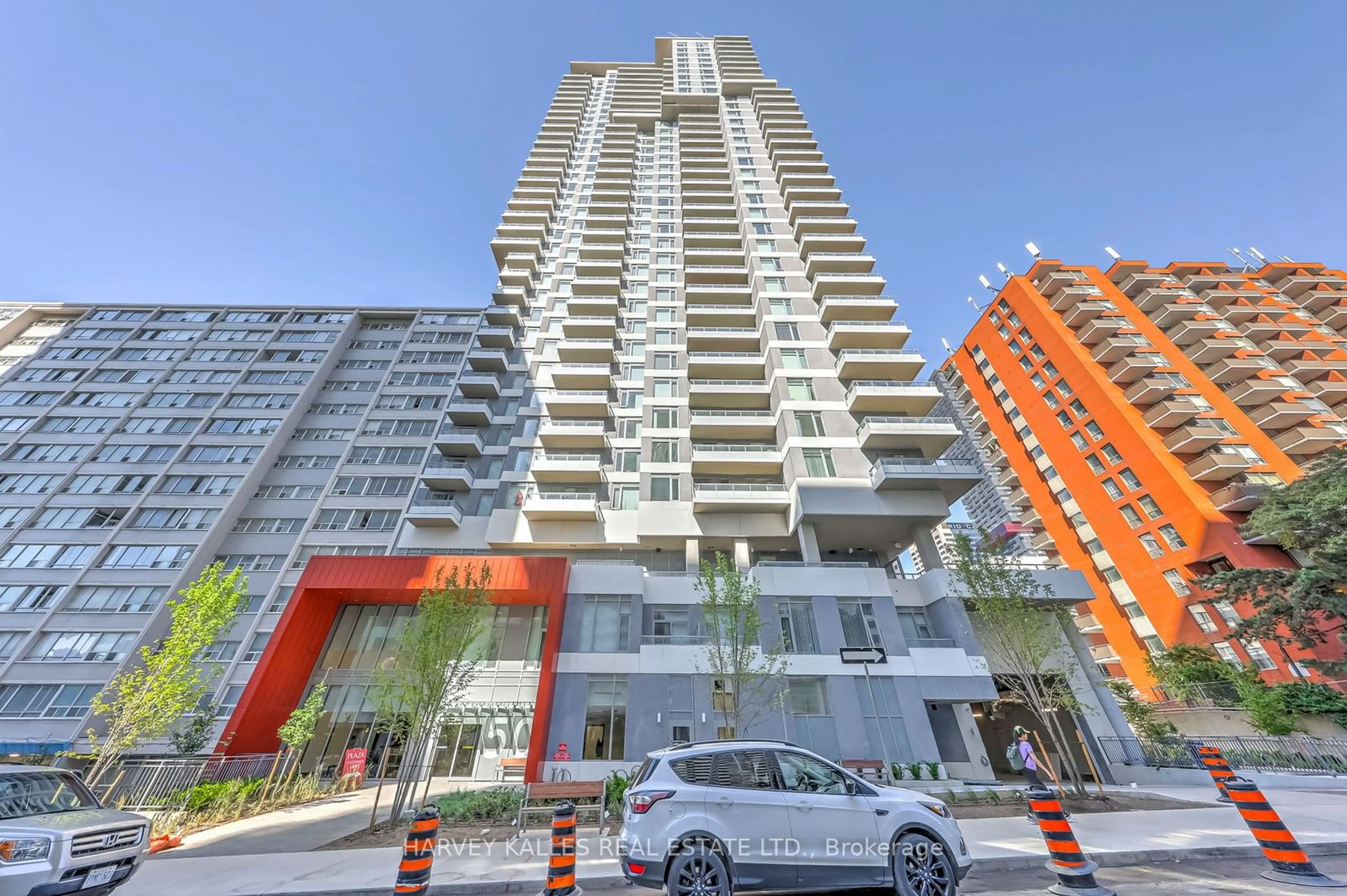 A pic from exterior of the house or condo, the street view for 50 Dunfield Ave #LPH12, Toronto Ontario M4S 0E4